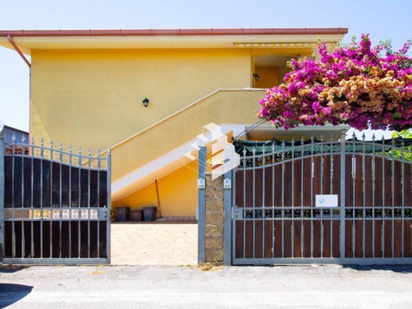 appartamento in vendita ad Ardea in zona Marina di Ardea