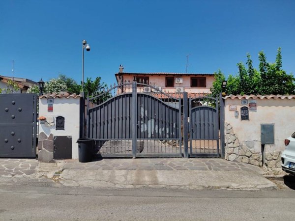 casa indipendente in vendita ad Ardea in zona Nuova Florida