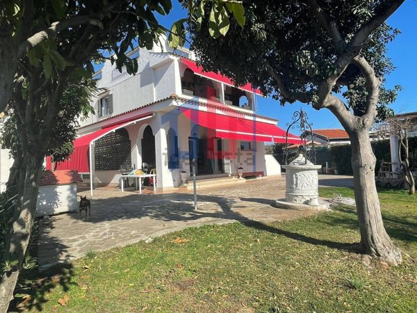 casa indipendente in vendita ad Ardea in zona Nuova Florida