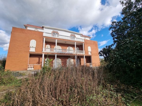 casa indipendente in vendita ad Ardea in zona Nuova Florida