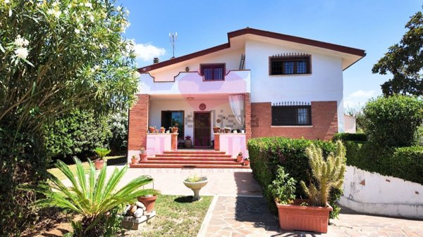 casa indipendente in vendita ad Ardea in zona Nuova Florida