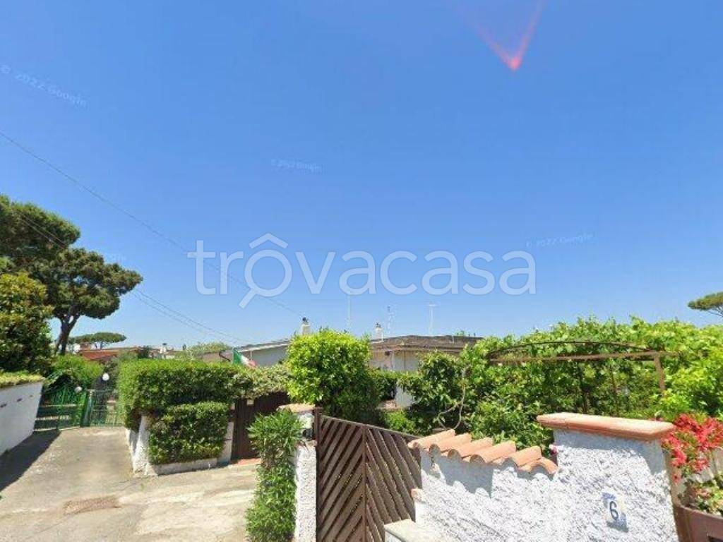 casa indipendente in vendita ad Ardea in zona Colle Romito