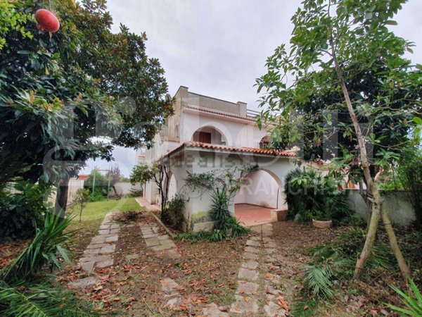 casa indipendente in vendita ad Ardea