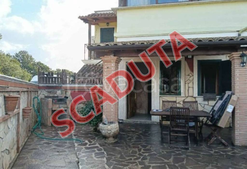 casa indipendente in vendita ad Ardea in zona Nuova Florida
