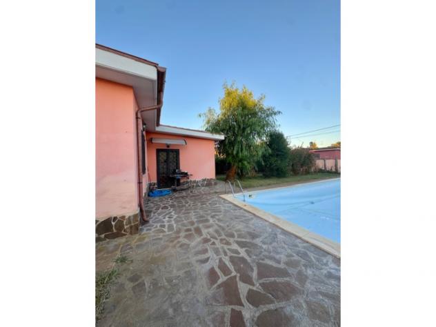 casa indipendente in vendita ad Ardea in zona Banditella