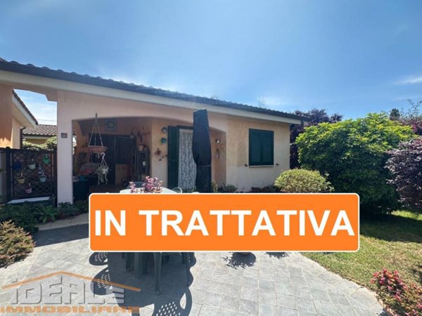 casa indipendente in vendita ad Ardea in zona Lido dei Pini