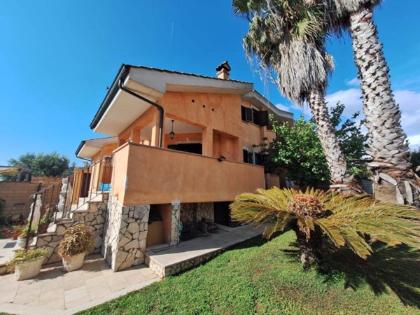 casa indipendente in vendita ad Ardea in zona Nuova Florida