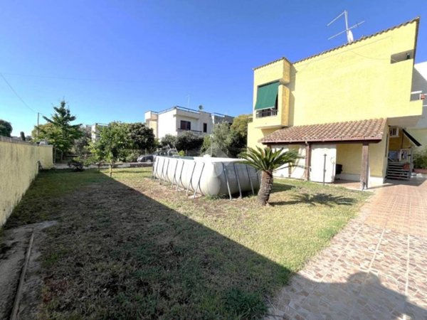 casa indipendente in vendita ad Ardea in zona Nuova California