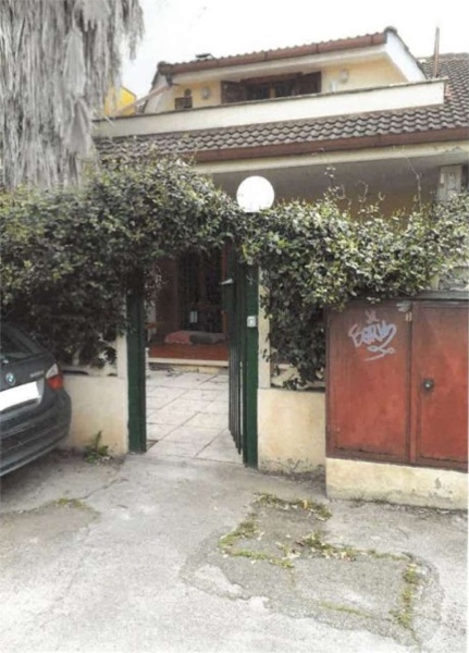 casa indipendente in vendita ad Ardea in zona Colle Romito