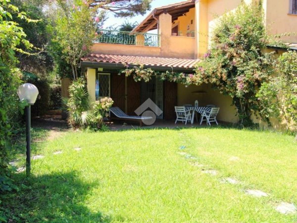 appartamento in vendita ad Ardea in zona Colle Romito