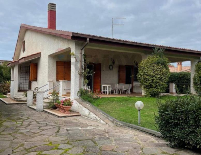 casa indipendente in vendita ad Ardea in zona Nuova California