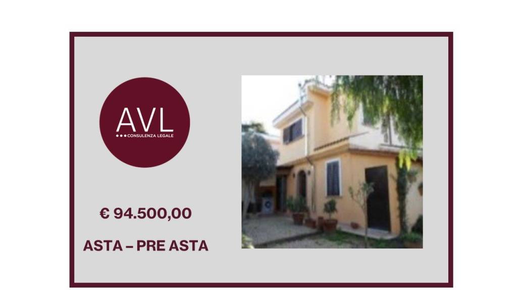 casa indipendente in vendita ad Ardea in zona Colle Romito