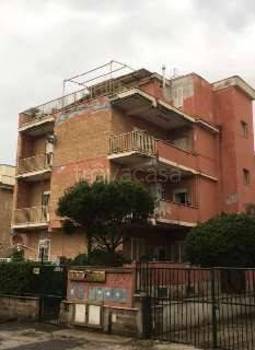 appartamento in vendita ad Ardea in zona Marina di Ardea