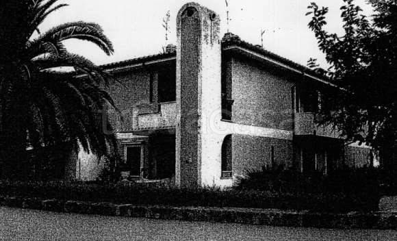 casa indipendente in vendita ad Ardea in zona Marina di Ardea