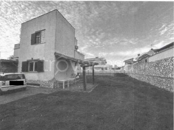 casa indipendente in vendita ad Ardea in zona Nuova California