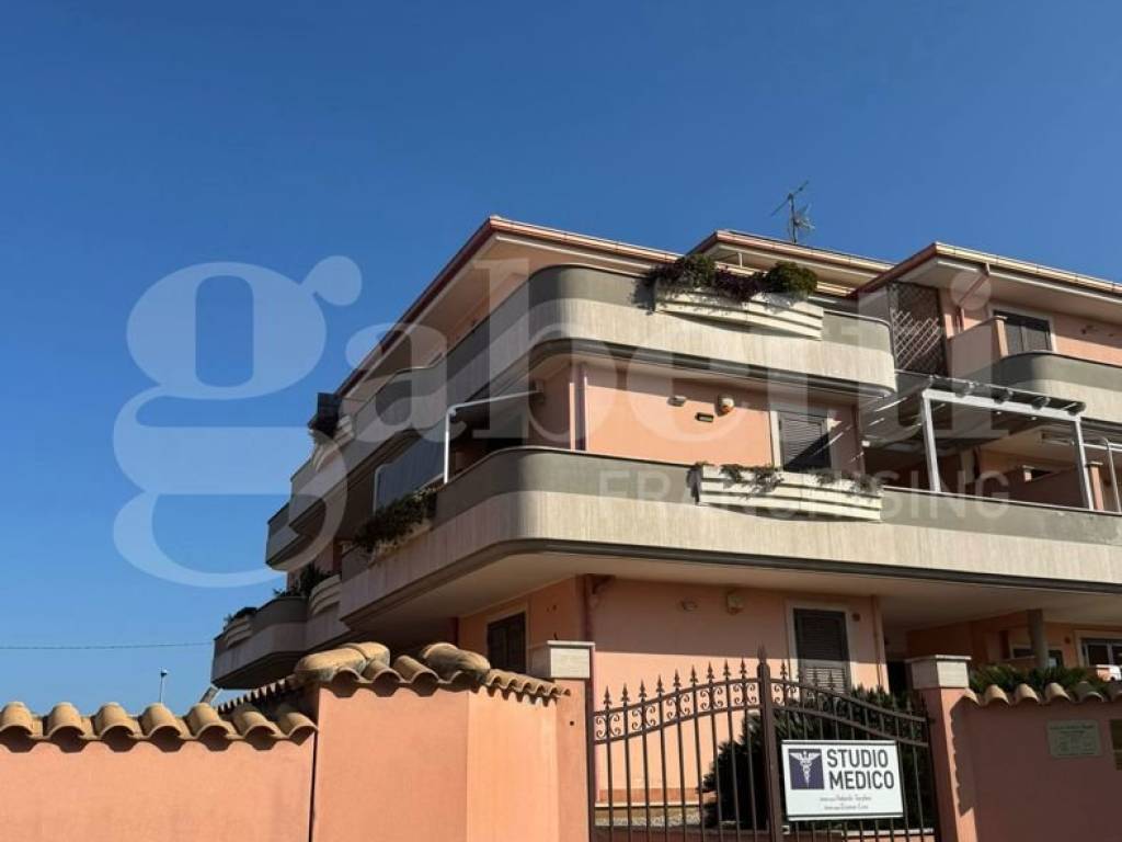 appartamento in vendita ad Ardea in zona Nuova California