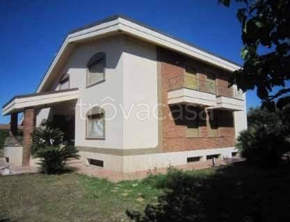 casa indipendente in vendita ad Ardea in zona Marina di Ardea