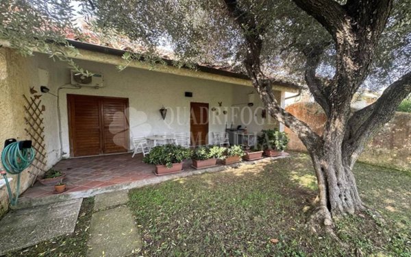 casa indipendente in vendita ad Ardea in zona Colle Romito