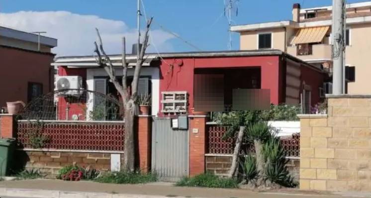 casa indipendente in vendita ad Ardea in zona Marina di Ardea