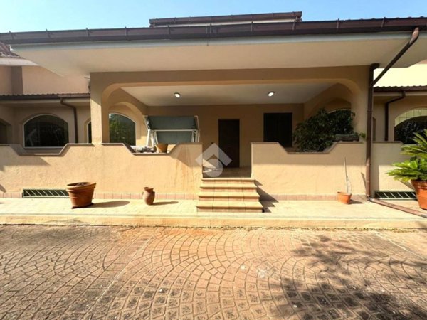 casa indipendente in vendita ad Ardea in zona Nuova Florida
