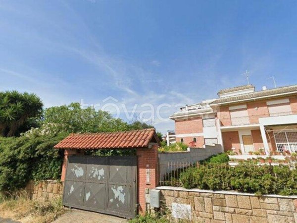 appartamento in vendita ad Ardea in zona Marina di Ardea