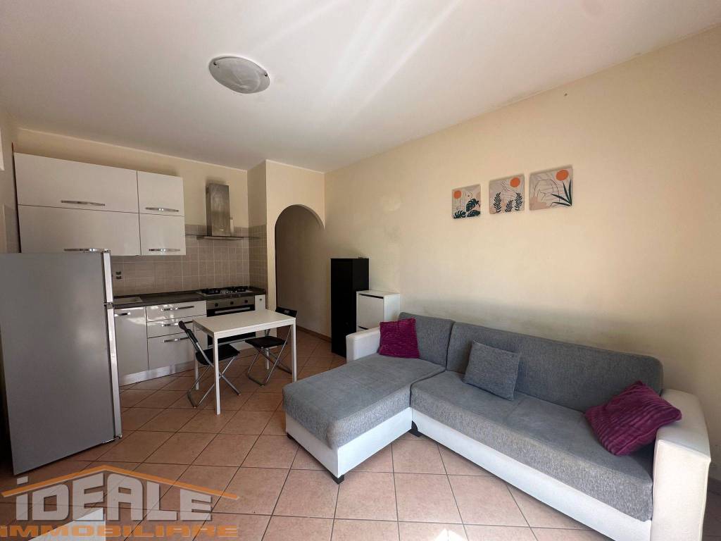 appartamento in vendita ad Ardea in zona Colle Romito