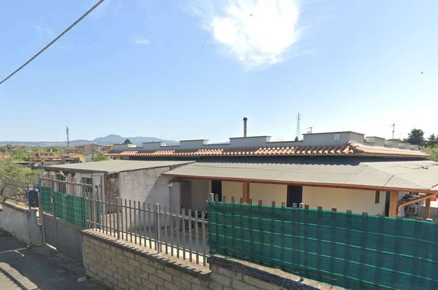 casa indipendente in vendita ad Ardea in zona Villaggio Ardeatino