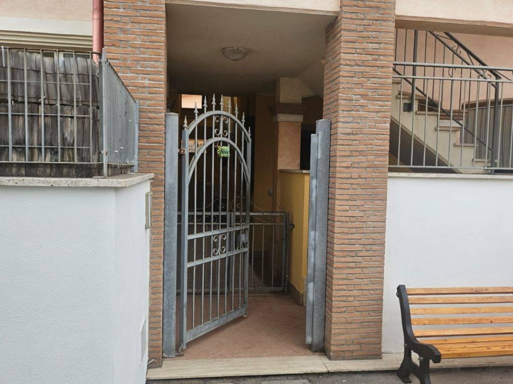 appartamento in vendita ad Ardea in zona Marina di Ardea