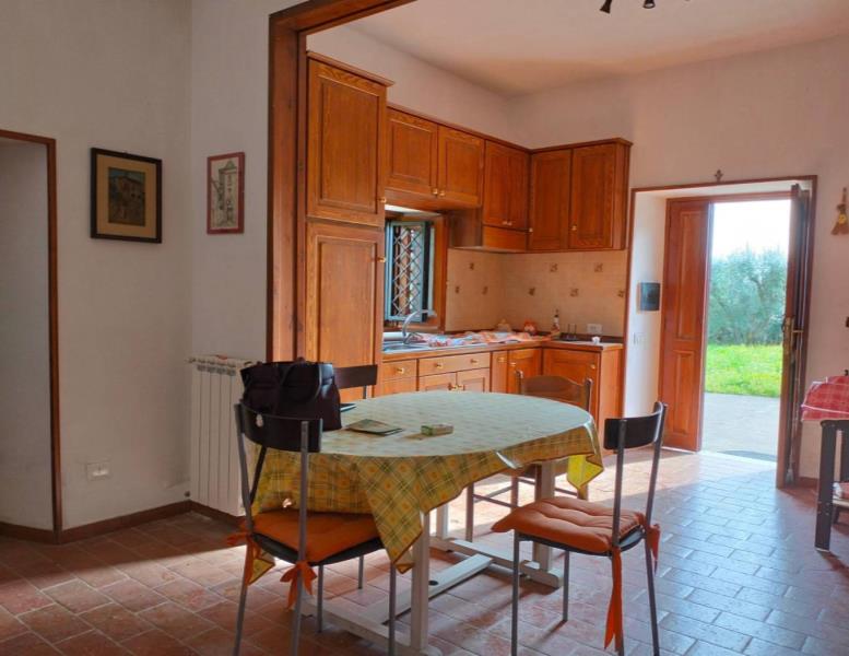 casa indipendente in vendita ad Ardea in zona Montagnano