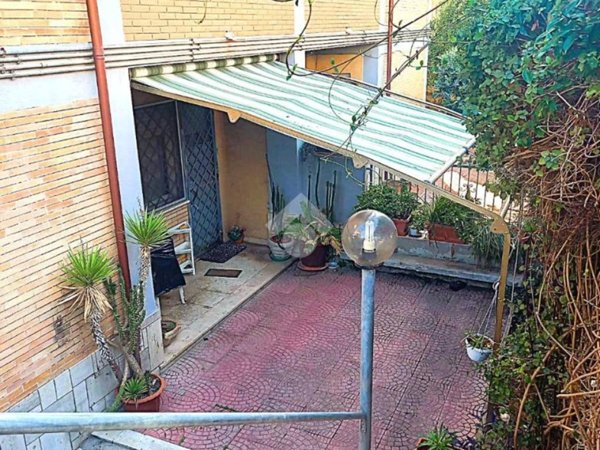 appartamento in vendita ad Ardea in zona Marina di Ardea