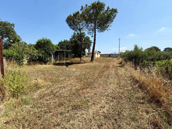 appartamento in vendita ad Ardea in zona Montagnano