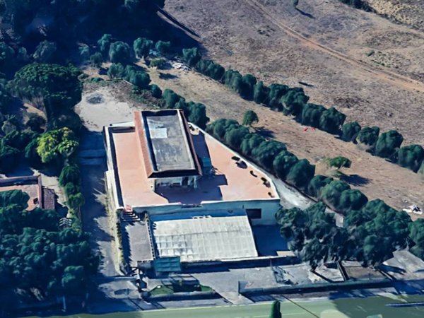 locale commerciale in vendita ad Ardea in zona Banditella
