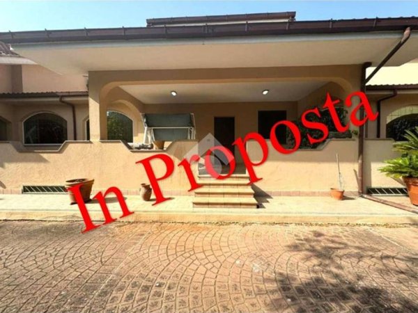 casa indipendente in vendita ad Ardea in zona Nuova Florida