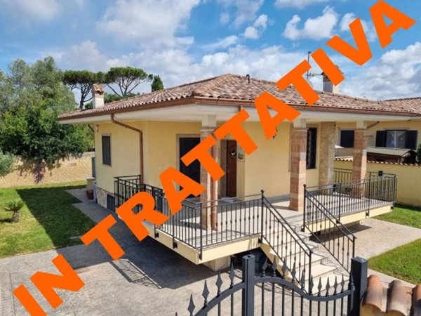 casa indipendente in vendita ad Ardea in zona Nuova Florida