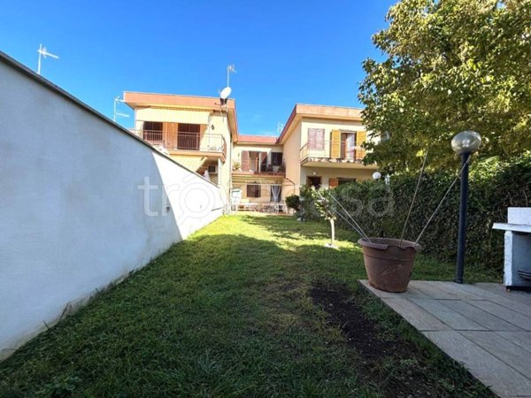 casa indipendente in vendita ad Ardea