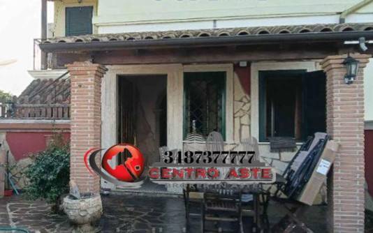 casa indipendente in vendita ad Ardea in zona Nuova Florida