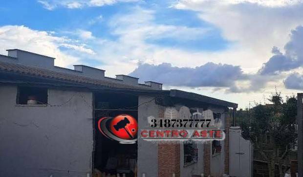 casa indipendente in vendita ad Ardea in zona Villaggio Ardeatino