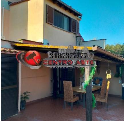 appartamento in vendita ad Ardea in zona Nuova California