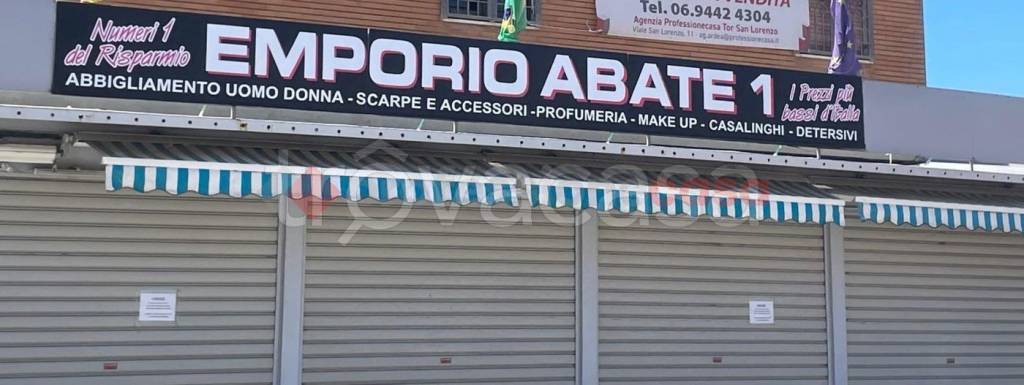 negozio in vendita ad Ardea in zona Marina di Ardea