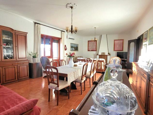 casa indipendente in vendita ad Ardea in zona Castagnetta