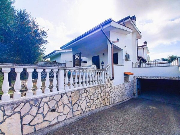 casa indipendente in vendita ad Ardea in zona Nuova Florida