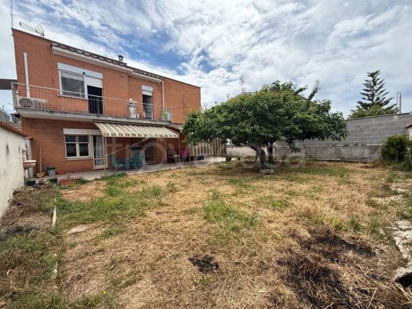 appartamento in vendita ad Ardea in zona Nuova California