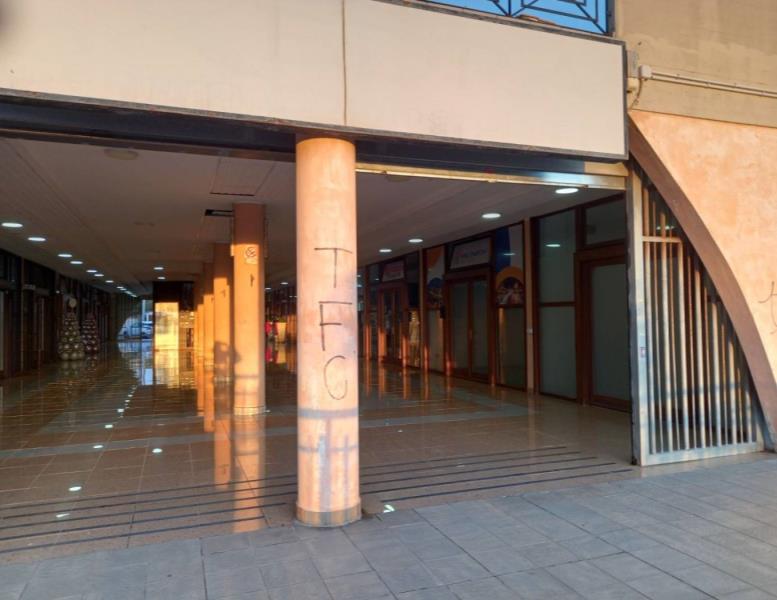 negozio in vendita ad Ardea in zona Nuova Florida