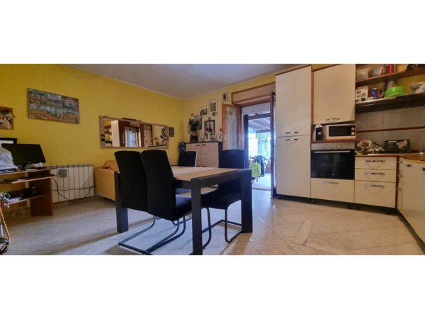 appartamento in vendita ad Ardea in zona Marina di Ardea