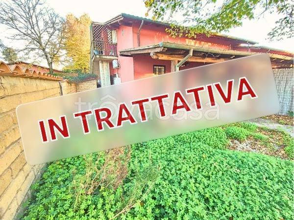 appartamento in vendita ad Ardea in zona Castagnetta