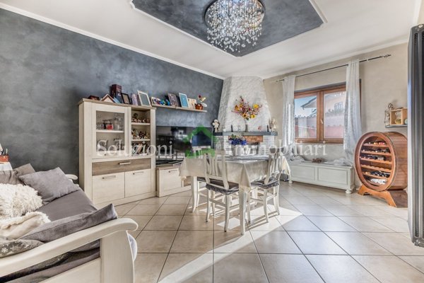 casa indipendente in vendita ad Ardea in zona Nuova Florida