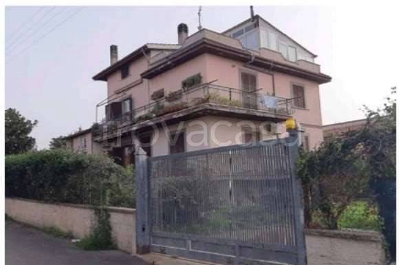 appartamento in vendita ad Ardea in zona Montagnano