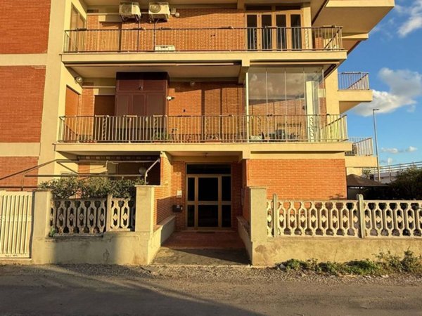 appartamento in vendita ad Ardea in zona Marina di Ardea