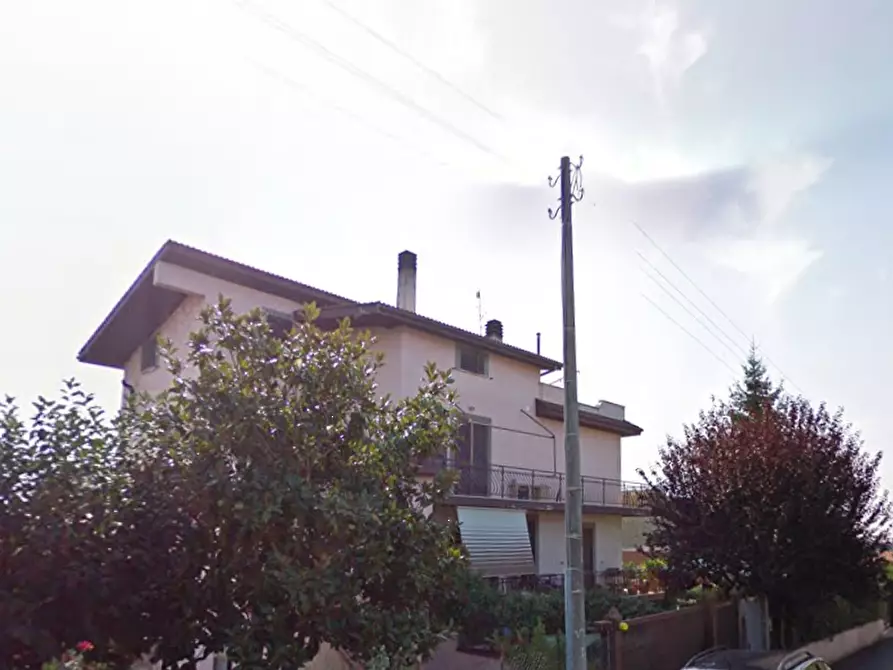 appartamento in vendita ad Ardea in zona Villaggio Ardeatino