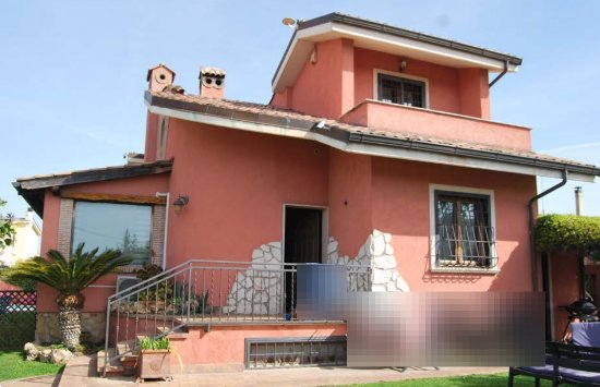 casa indipendente in vendita ad Ardea
